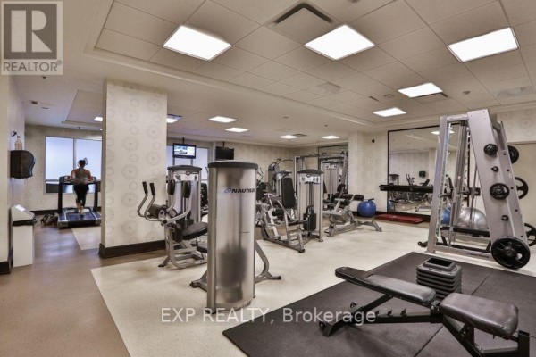 314 - 1070 Sheppard Avenue W, Toronto, ON M3J0G8 Photo 2