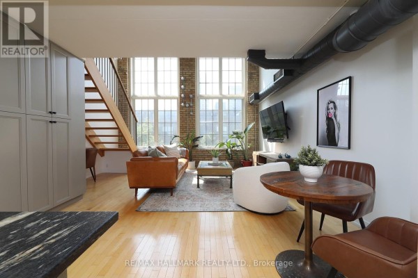 Sitting room - 314 - 1100 Lansdowne Avenue, Toronto, ON M6H4K1 Photo 5