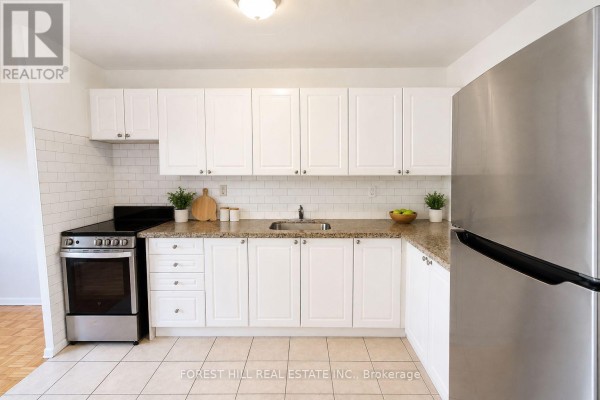 314 - 195 Barrington Avenue, Toronto, ON M4C5M7 Photo 3