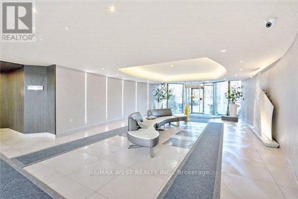 314 - 2261 Lake Shore Boulevard W, Toronto, ON, photo 2