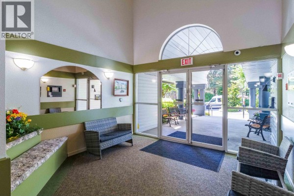 314 11601 227 Street, Maple Ridge, BC V2X0J7 Photo 4