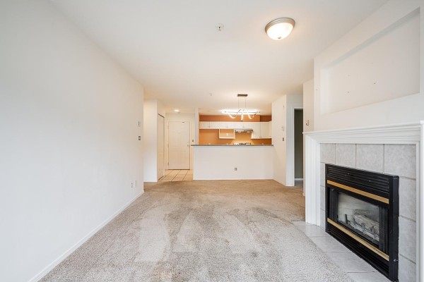 314 33708 King Road, Abbotsford, BC V2S8C6 Photo 2