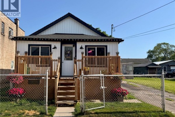 314 Broadway Avenue A, Welland, ON, photo 2