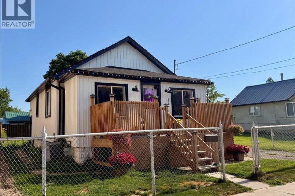 314 Broadway Avenue A, Welland, ON, photo 3