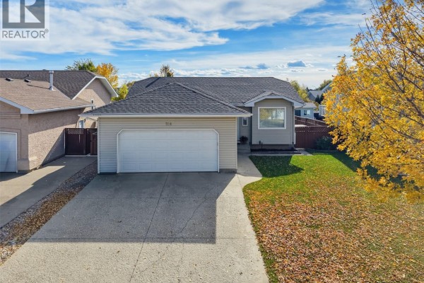 Residential for sale at 314 Peterson Crescent, Saskatoon, SK - MLS® OdZ45n