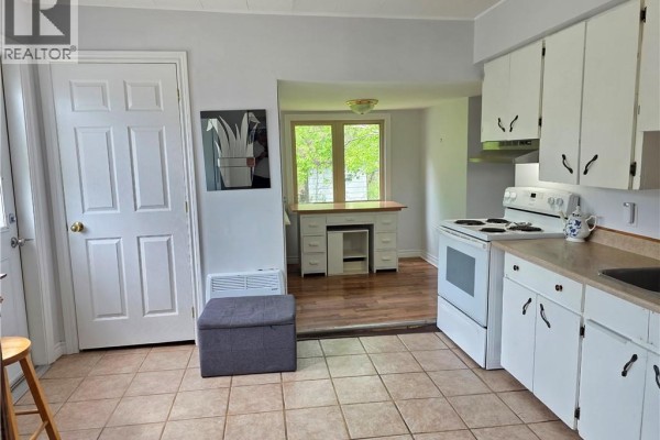 Bath (# pieces 1-6) - 314 Route 134, Petit Rocher Nord, NB E8J2K9 Photo 4