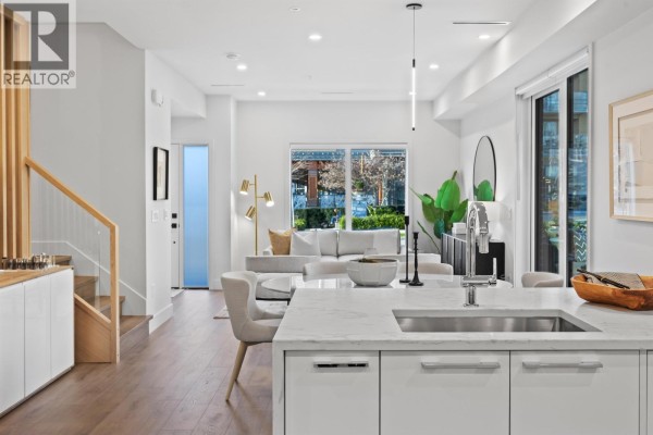 3140 Woodbine Drive, North Vancouver, BC V0V0V0 Photo 4