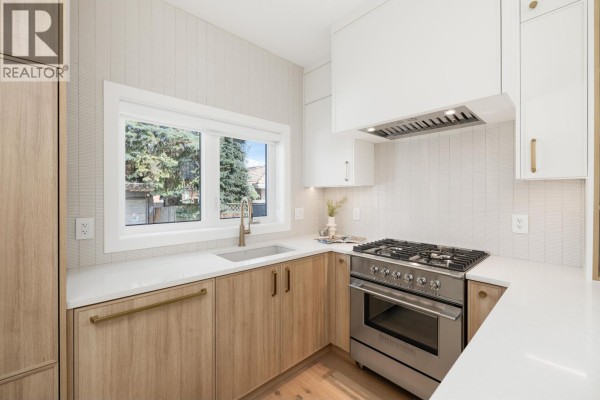 3143 E 19 Avenue, Vancouver, BC V5M2T2 Photo 3