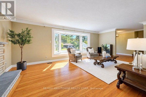 Family room - 3143 South Drive, Burlington, ON L7N1H8 Photo 4