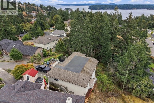 3146 Robin Hood Dr, Nanaimo, BC, photo 3