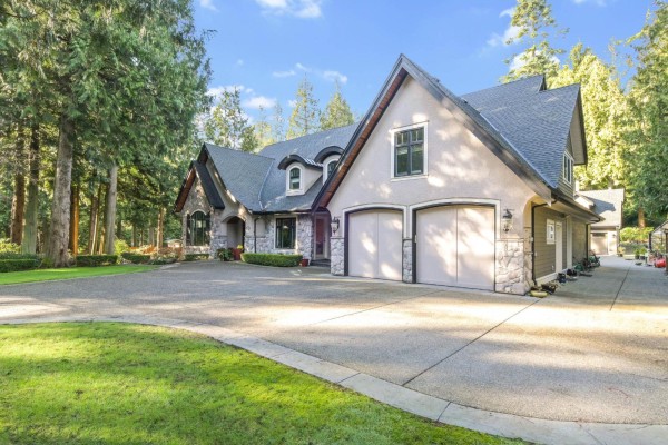3147 139 Street, Surrey, BC V4P2B9 Photo 2