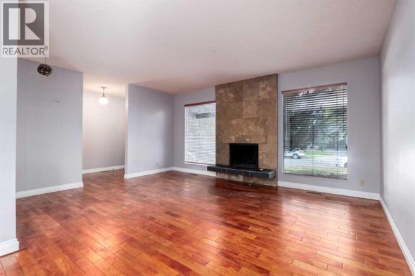4pc Bathroom - 3147 Palliser Drive Sw, Calgary, AB T2V4G7 Photo 4
