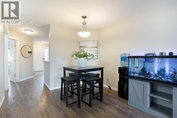 Dining room - 315, 103 Strathaven Drive, Strathmore, AB T1P1W3 Photo 3