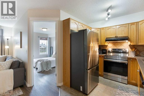 Bedroom - 315, 103 Strathaven Drive, Strathmore, AB T1P1W3 Photo 5