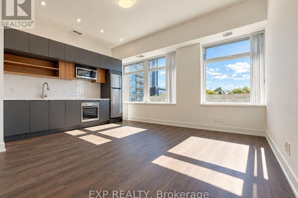 315 - 111 St Clair Avenue W, Toronto