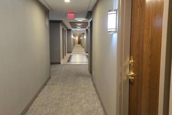 315 - 2 Maison Parc Court, Vaughan, ON L4J9K4 Photo 5