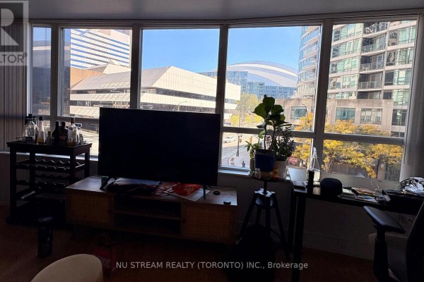 Dining room - 315 - 20 Blue Jays Way, Toronto, ON M5V3W6 Photo 2