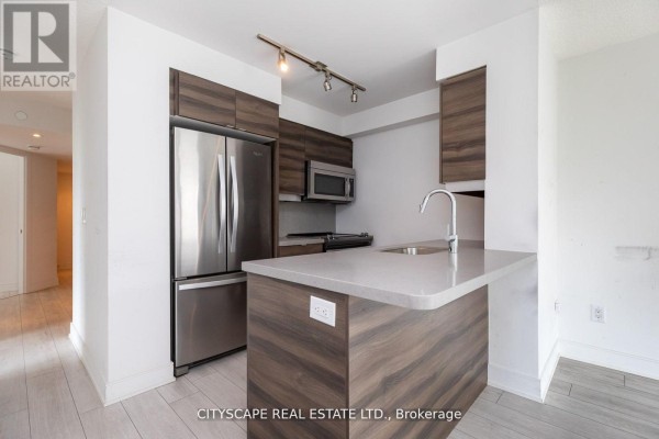 315 - 525 Adelaide Street W, Toronto, ON, photo 2