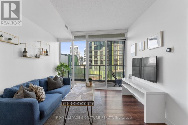 Bathroom - 315 - 90 Queens Wharf Road, Toronto, ON M5V0J4 Photo 5