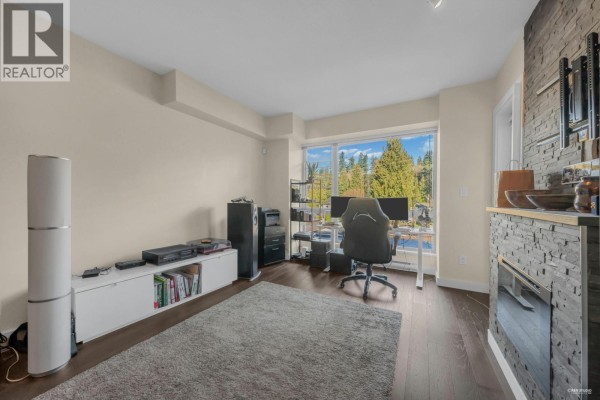 315 1330 Marine Drive, North Vancouver, BC V7P1T4 Photo 2