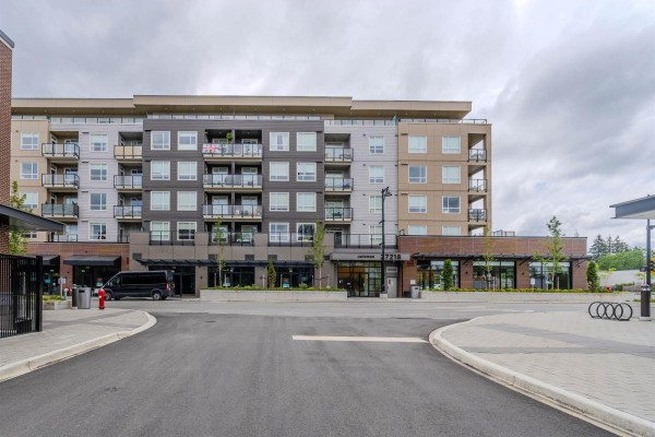 315 27218 Aldergrove Town Centre Drive, Langley