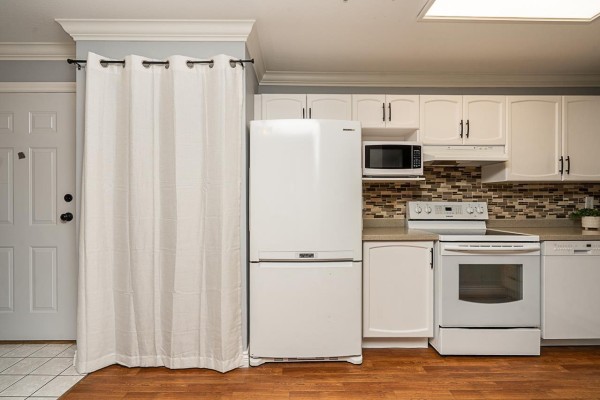 315 2962 Trethewey Street, Abbotsford, BC V2T4M3 Photo 4