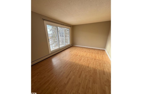 #315 7220 144 Av Nw, Edmonton, AB T5C3E4 Photo 4