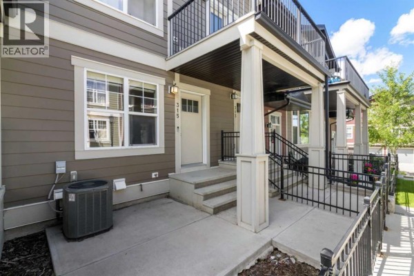 Kitchen - 315 Cranford Walk Se, Calgary, AB T3M1R7 Photo 3