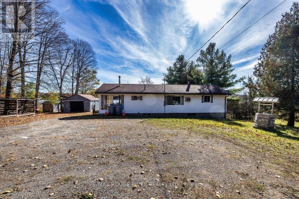 Kitchen - 315 Swinburne Lane, Stirling Rawdon, ON K0K2M0 Photo 2