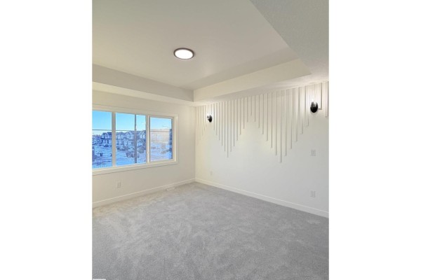 Primary Bedroom - 3150 Magpie Wy Nw, Edmonton, AB T5S0K8 Photo 4