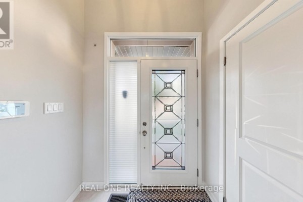 3151 Mintwood Circle, Oakville, ON, photo 2