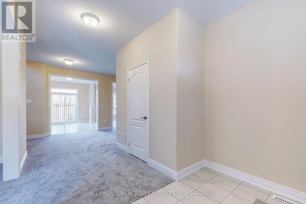 Kitchen - 3151 Monarch Drive, Orillia, ON L3V7X1 Photo 3