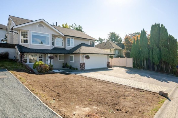 31518 Southern Drive, Abbotsford, BC V2T5P1 Photo 2