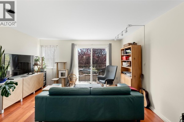 Ensuite - 3154 Washington Ave, Victoria, BC V9A1P6 Photo 4