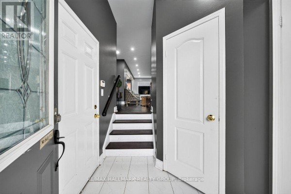 3155 Cabano Crescent, Mississauga, ON L5M0C5 Photo 3