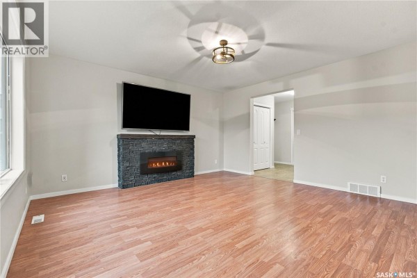 2pc Bathroom - 3158 37th Street W, Saskatoon, SK S7L7C8 Photo 4