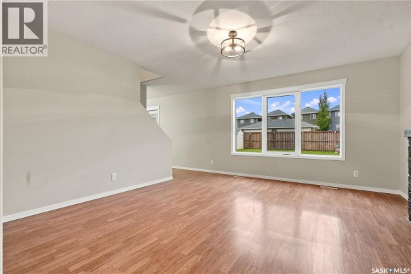 Laundry room - 3158 37th Street W, Saskatoon, SK S7L7C8 Photo 5