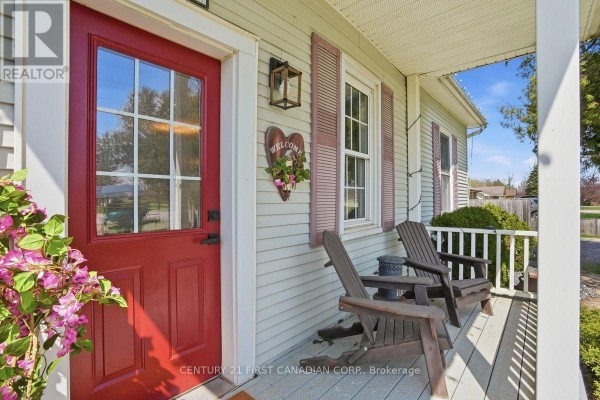 3159 Nauvoo Road, Brooke Alvinston, ON, photo 3