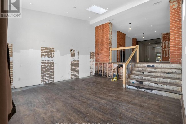 315a Lakeshore Road E, Oakville, ON L6J1J3 Photo 5