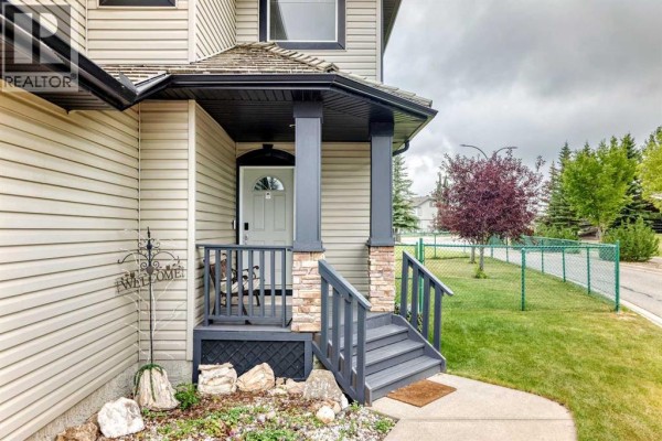 Primary Bedroom - 316, 1 Glensummit Close Se, Cochrane, AB T4C2J9 Photo 4