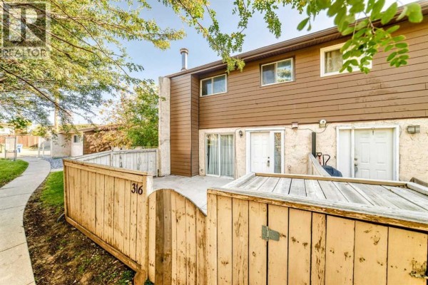 Bedroom - 316, 5404 10 Avenue Se, Calgary, AB T2A5G4 Photo 2
