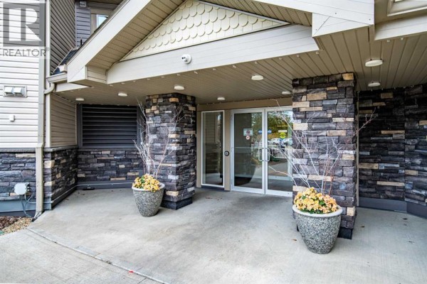 Living room - 316, 60 Lawford Avenue, Red Deer, AB T4R3E9 Photo 5