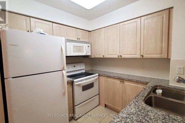 316 - 2119 Lake Shore Boulevard W, Toronto, ON M8V4E8 Photo 5