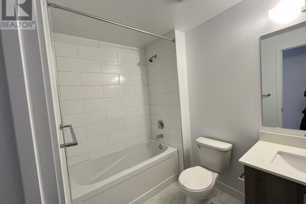 316 - 5 Bancroft Lane, Richmond Hill, ON L4E1M1 Photo 5