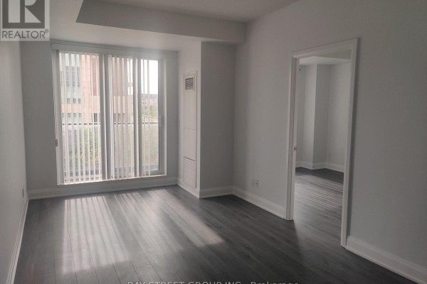 316 - 8228 Birchmount Road, Markham, ON L3R5C1 Photo 4