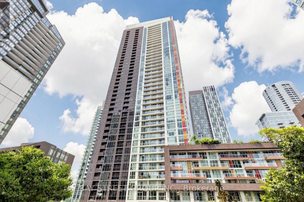 316 - 85 Queens Wharf Road, Toronto