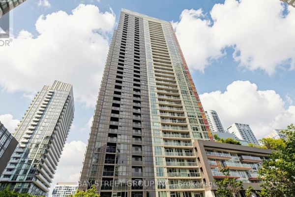 Dining room - 316 - 85 Queens Wharf Road, Toronto, ON M5V0J9 Photo 2