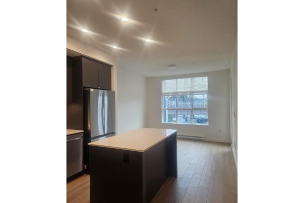 316 15730 Fraser Highway, Surrey, BC V4N0Y6 Photo 5