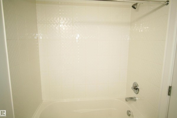 #316 5810 Mullen Pl Nw, Edmonton, AB T6R0W3 Photo 5