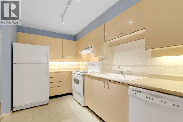 316 5888 Dover Crescent, Richmond, BC V7C5R9 Photo 5